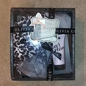 NIB Olivia Grace Spa/Shower Gift Set